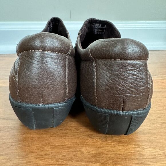 Taos Footwear Encore Brown Leather Slip On Button Shoes Women's Size US 8.5 - Picture 7 of 10